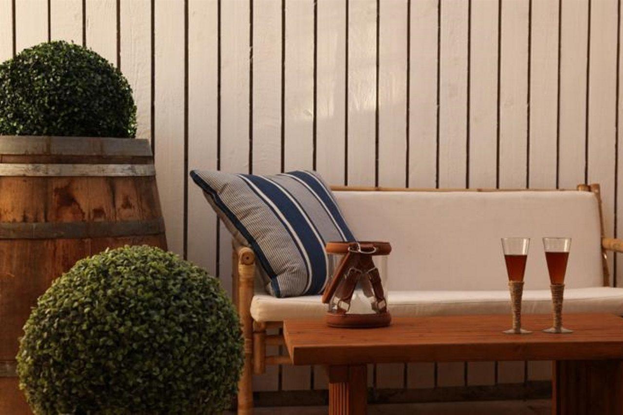 Dream Beach 98 Hotel And Spa Tel Aviv Exterior photo